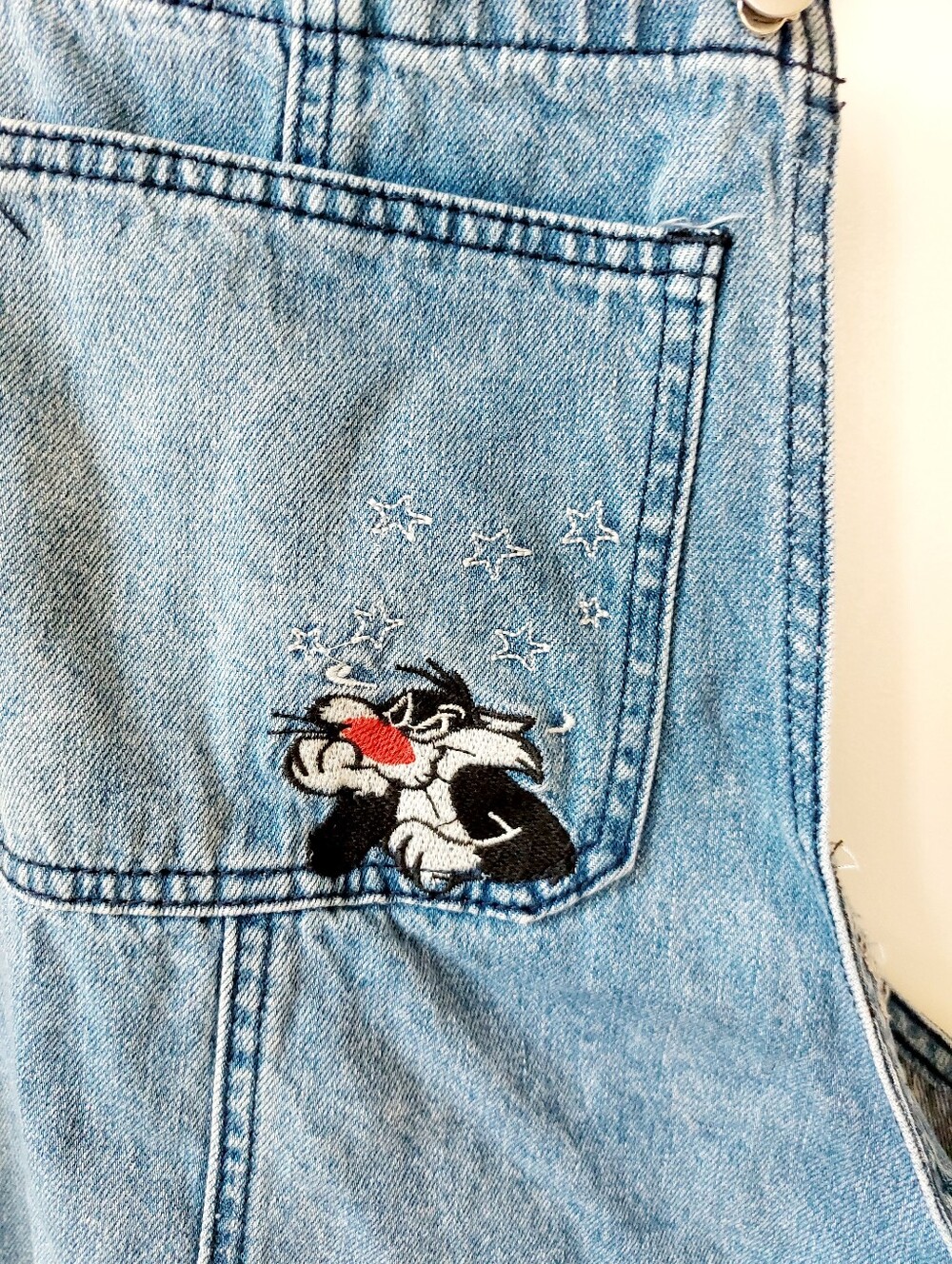 Bugs Bunny Daffy Duck Sylvester Denim Jumper Medium Adult/Jr's Looney Tunes - Picture 4 of 8